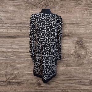 H&M Black and White Open Back And Puff Sleeve Dress Size Med